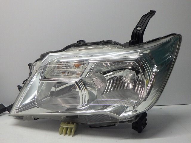 セレナ ヘッドライト 左右 HID キセノン 前期 C26 NC26 100-23097 B