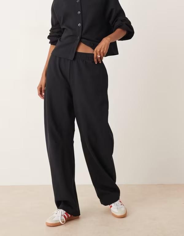 エイソス レディース ボトムス カジュアルパンツ パンツ スウェットパンツ ASOS DESIGN interlock barrel leg sweatpants Black ブラック
