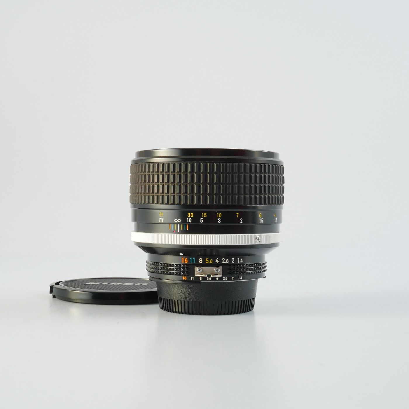 Nikon ニコン Ai-S NIKKOR 85mm F/1.4 単焦点レンズ