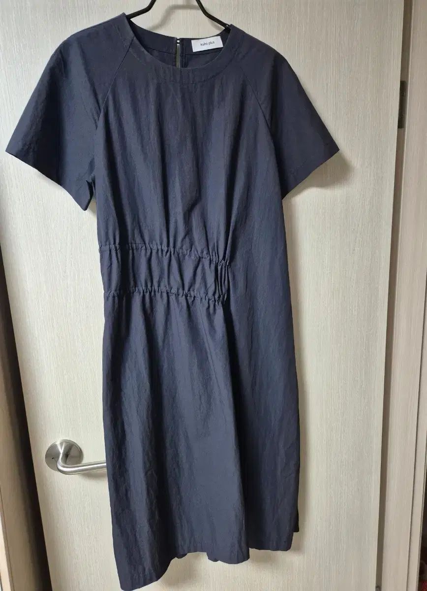 (21年) KUHO PLUS シャカシャカ素材 シャーリングワンピース
