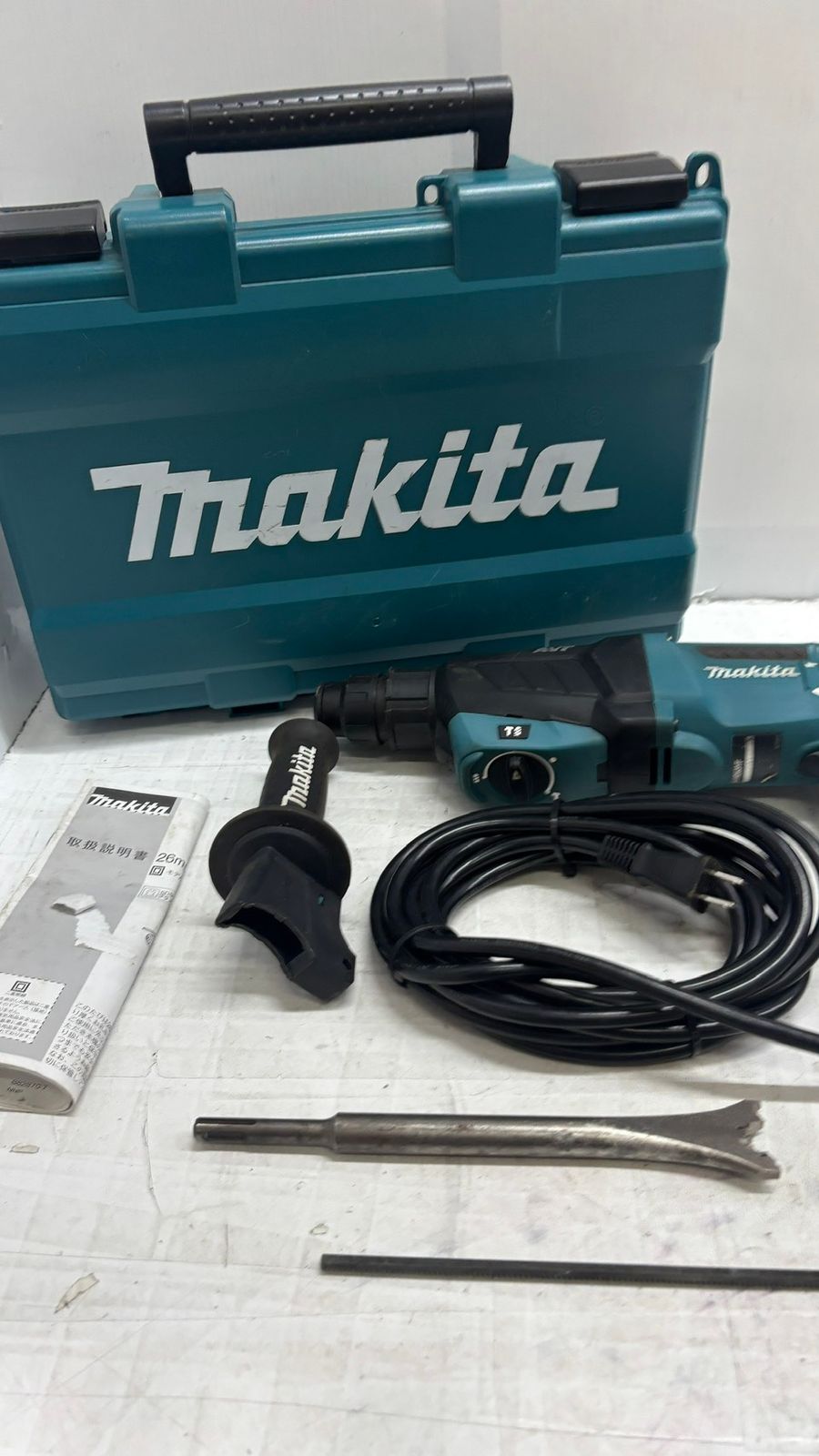 送料無料h15343 makita マキタ ハンマドリル 26mm HR2631F 穴あけ 工具 電動工具 大工道具 建築 現場DIY 現状品
