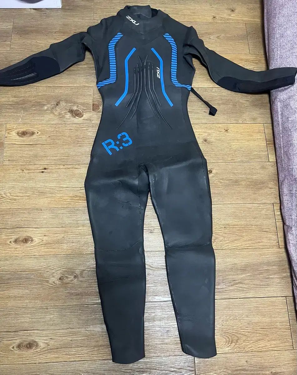 2XU R3 Race (Lサイズ) ウェットシュー