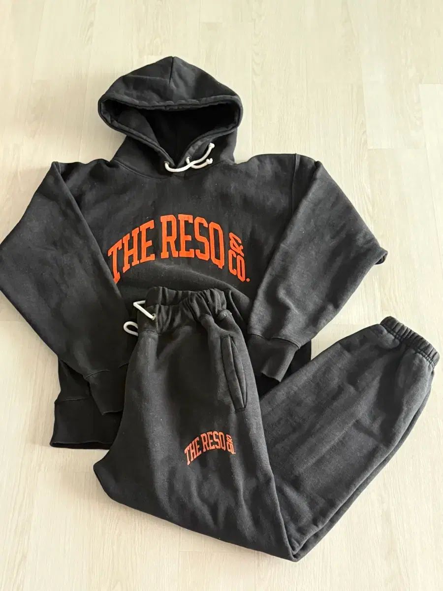 ザ・RESCUE ボールゲーム フーディー トレーナー SET UP