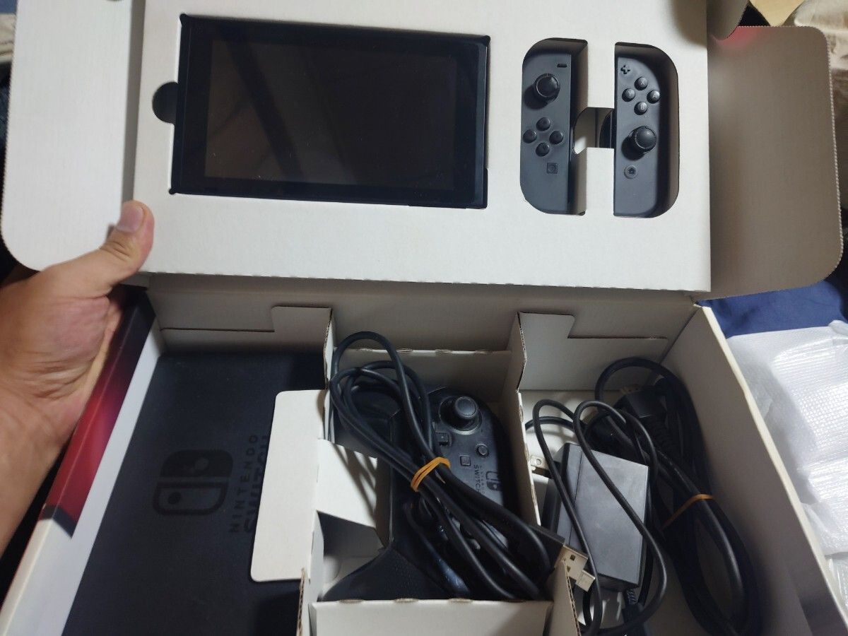 Nintendo Switch 本体 Joy-Con(L)/(R) グレー HAC-001 - メルカリ