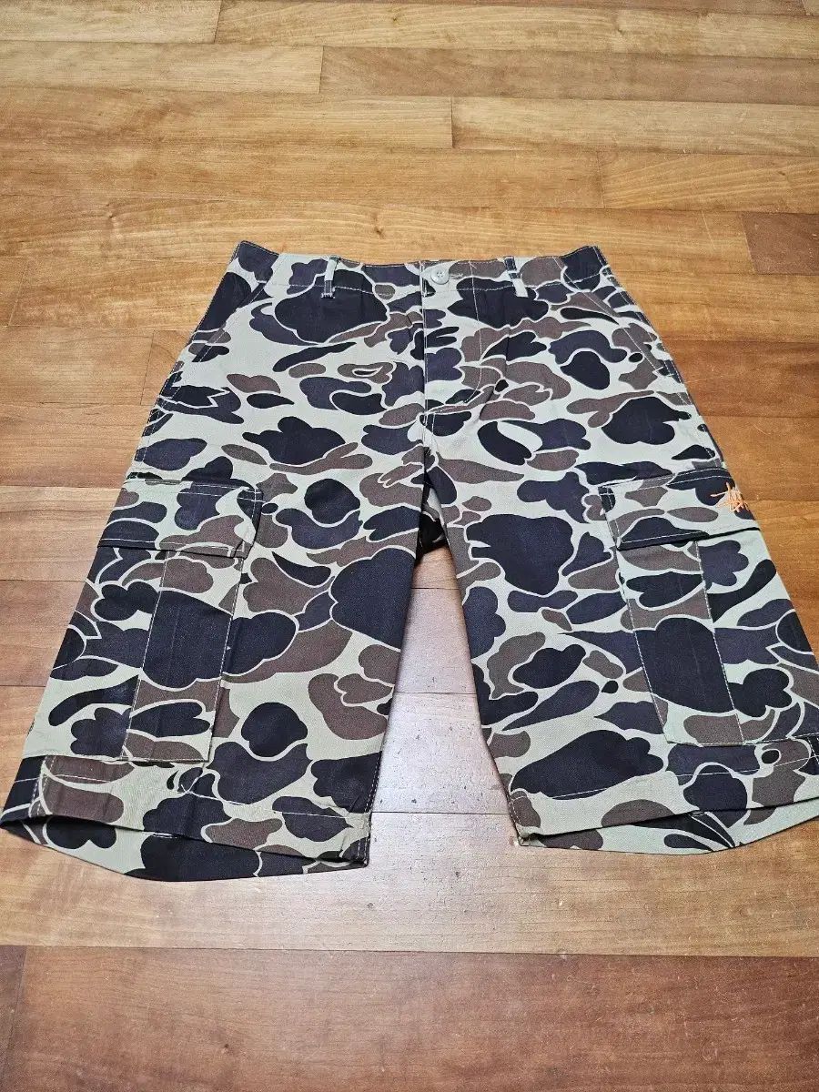 STUSSY ステューシー カモフラージュ カーゴ ハーフパンツ