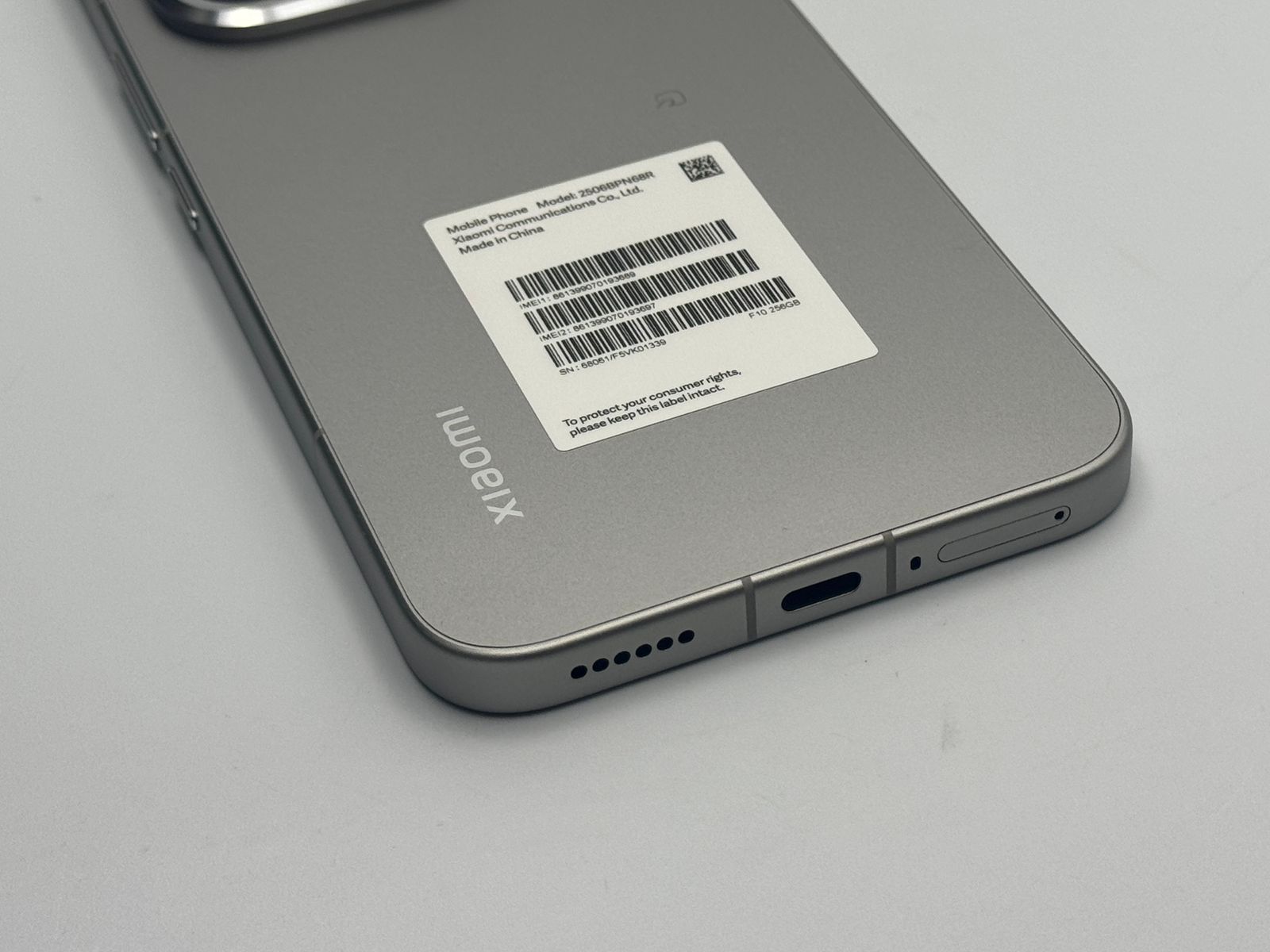 Xiaomi 15T Pro 250GB グレー SIMフリー 中古A - メルカリ