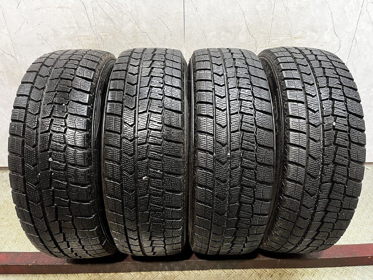 DUNLOP WINTER MAXX WM02 185/60R15 15インチ スタッドレス 4本 22年製 バリ溝 カローラアクシオ ヤリス ヴィッツ フィット等　(KTR087)
