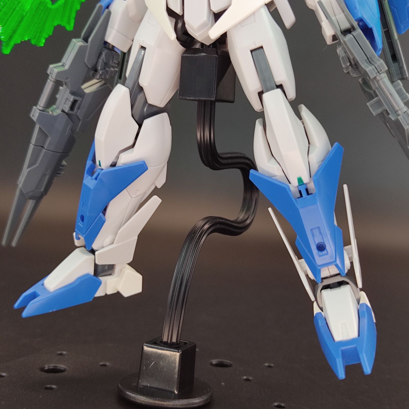 ガンプラ【中古品/ランクC、キズ、ほこり多少】 HGBD:R 1/144 ガンダムダブルオースカイメビウス 完成品 組立済みMG HG ガンダム Gunpla 2788
