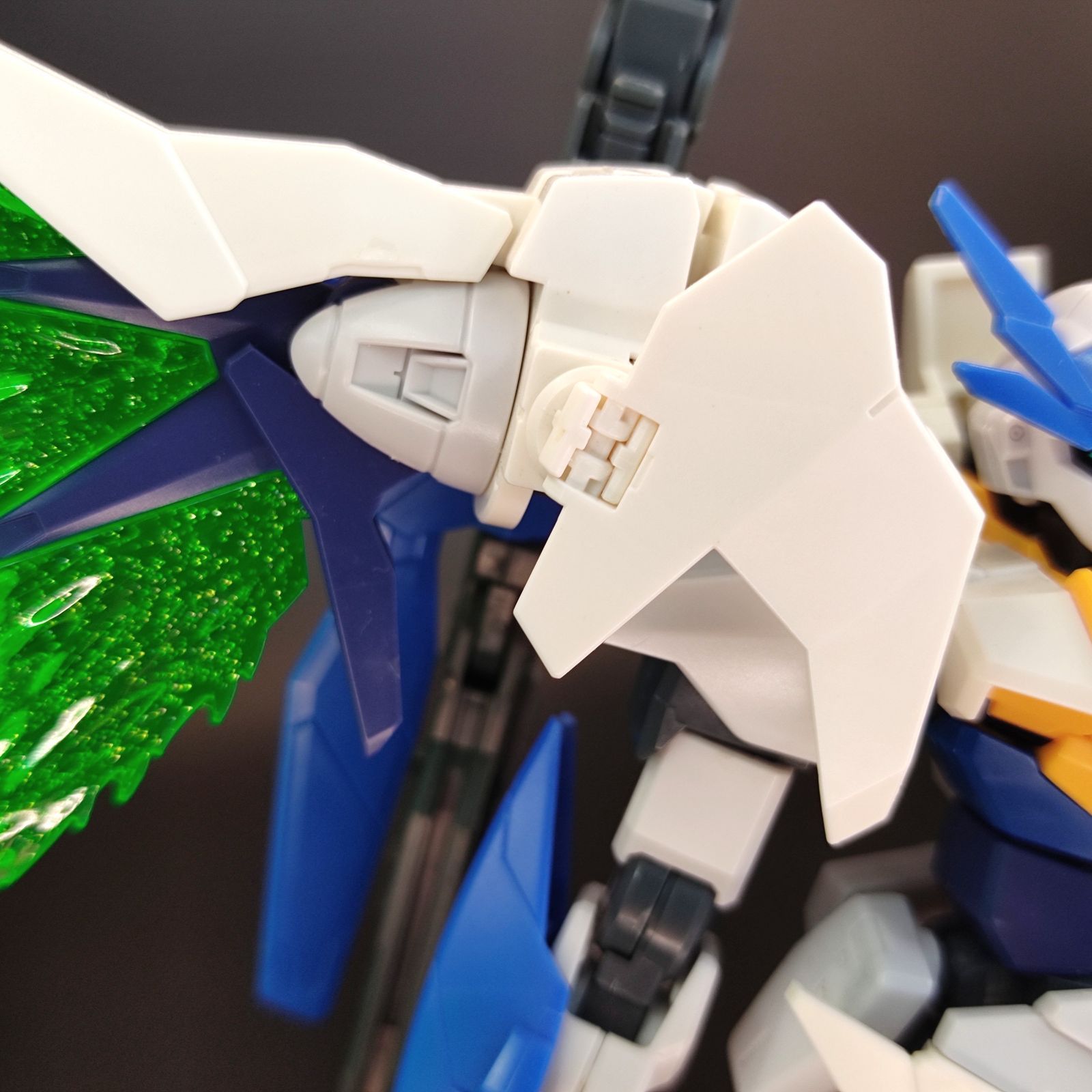 ガンプラ【中古品/ランクC、キズ、ほこり多少】 HGBD:R 1/144 ガンダムダブルオースカイメビウス 完成品 組立済みMG HG ガンダム Gunpla 2788