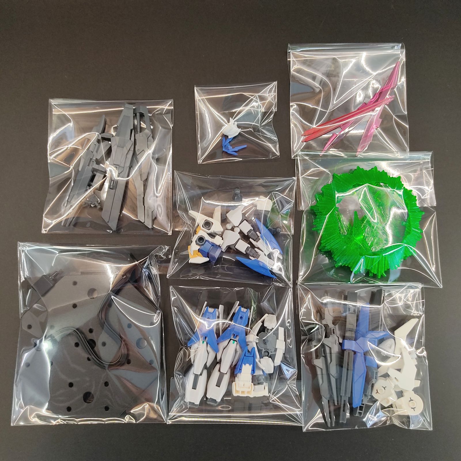 ガンプラ【中古品/ランクC、キズ、ほこり多少】 HGBD:R 1/144 ガンダムダブルオースカイメビウス 完成品 組立済みMG HG ガンダム Gunpla 2788