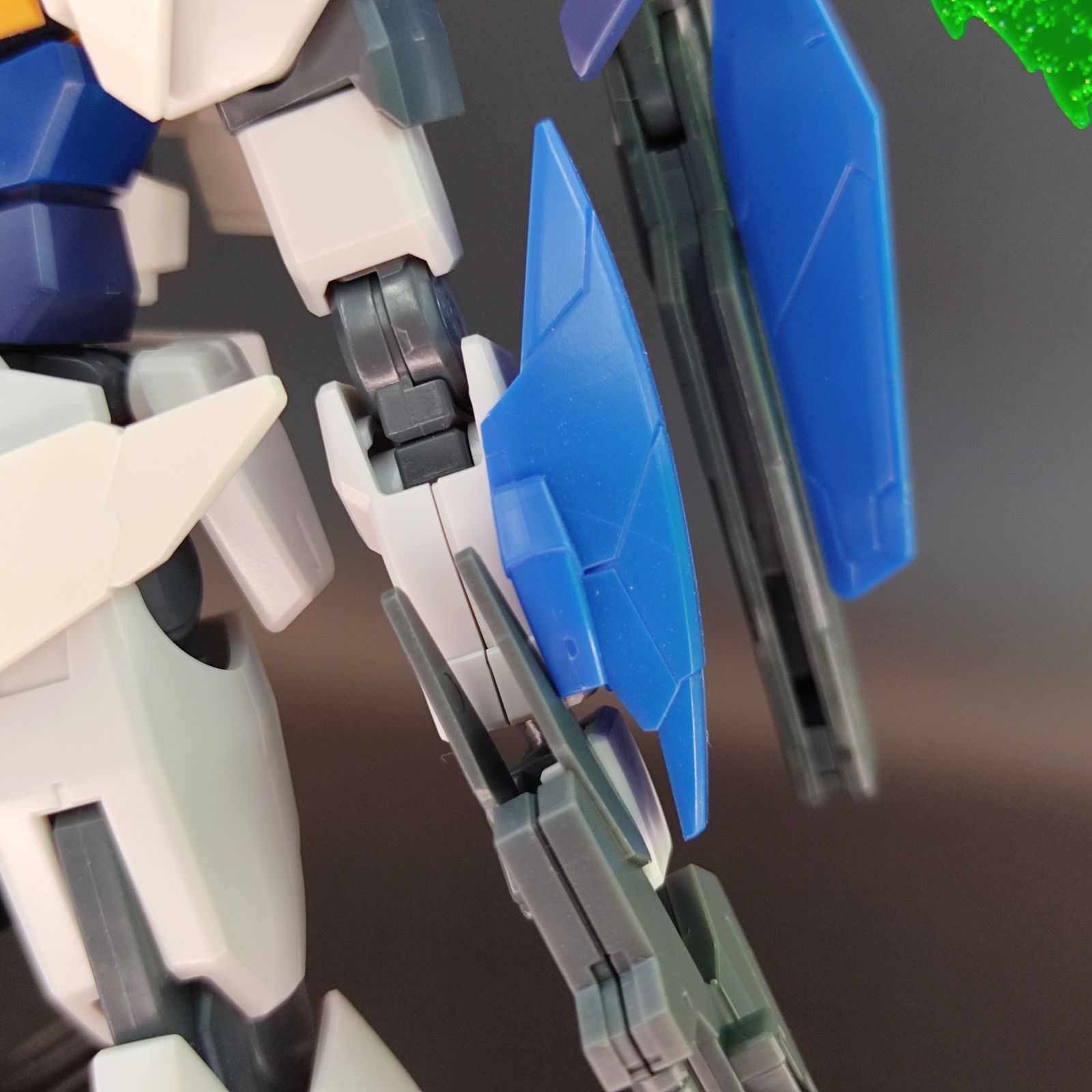 ガンプラ【中古品/ランクC、キズ、ほこり多少】 HGBD:R 1/144 ガンダムダブルオースカイメビウス 完成品 組立済みMG HG ガンダム Gunpla 2788