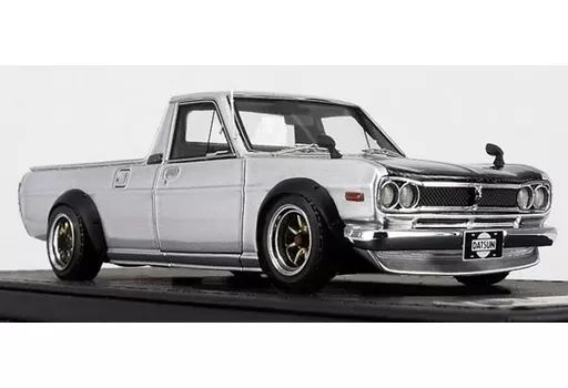 ミニカー IG1510 1/43 Nissan Hakotora Long Silver 中古】ミニカー 1/43 Nissan Hakotora Long(シルバー) [IG1510]