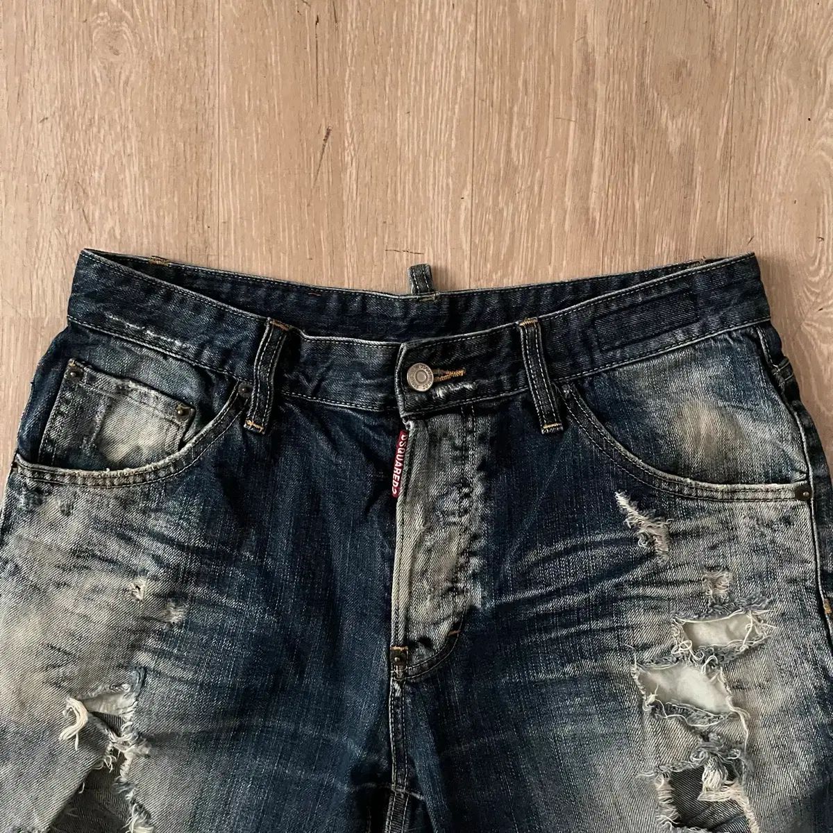 DSQUARED2 ディースクエアード2 ダメージ ウォッシュ デニム ハーフ 
