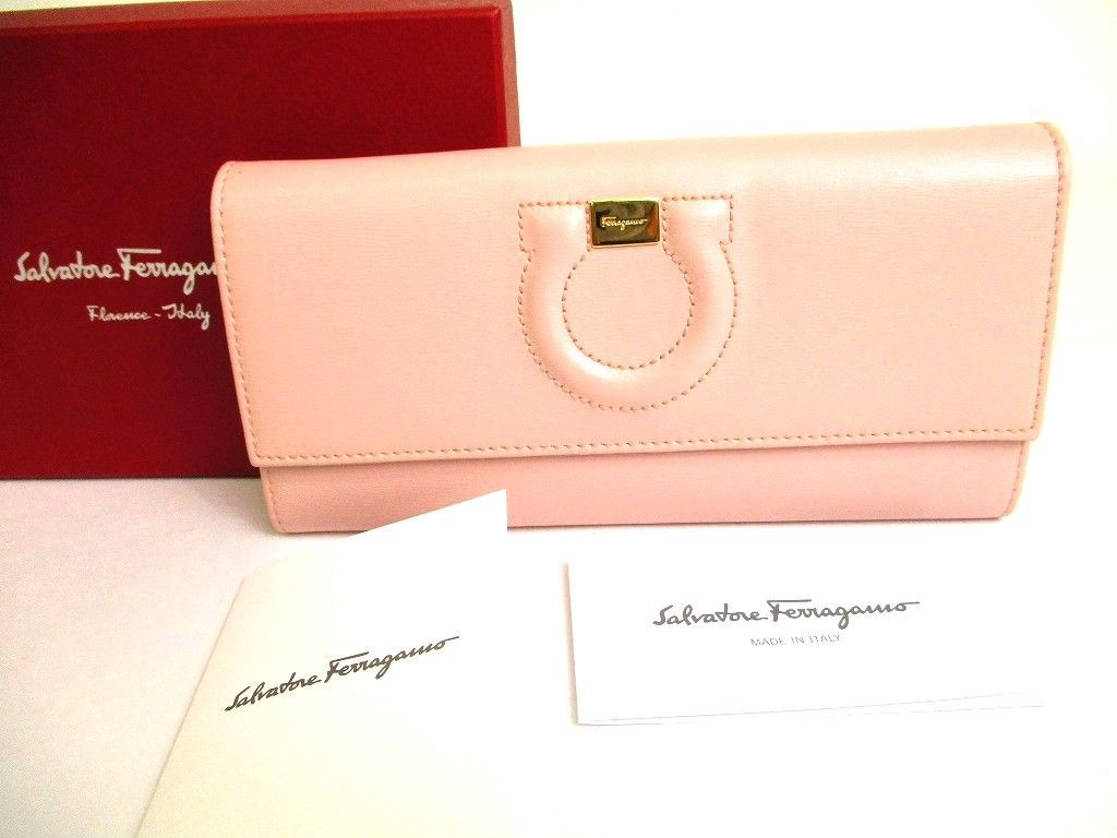 サルバトーレ フェラガモ Salvatore Ferragamo ガンチーニ レザー ゴールド金具 2つ折り 長財布 ロングウォレット メンズ レディース 【展示保管品】