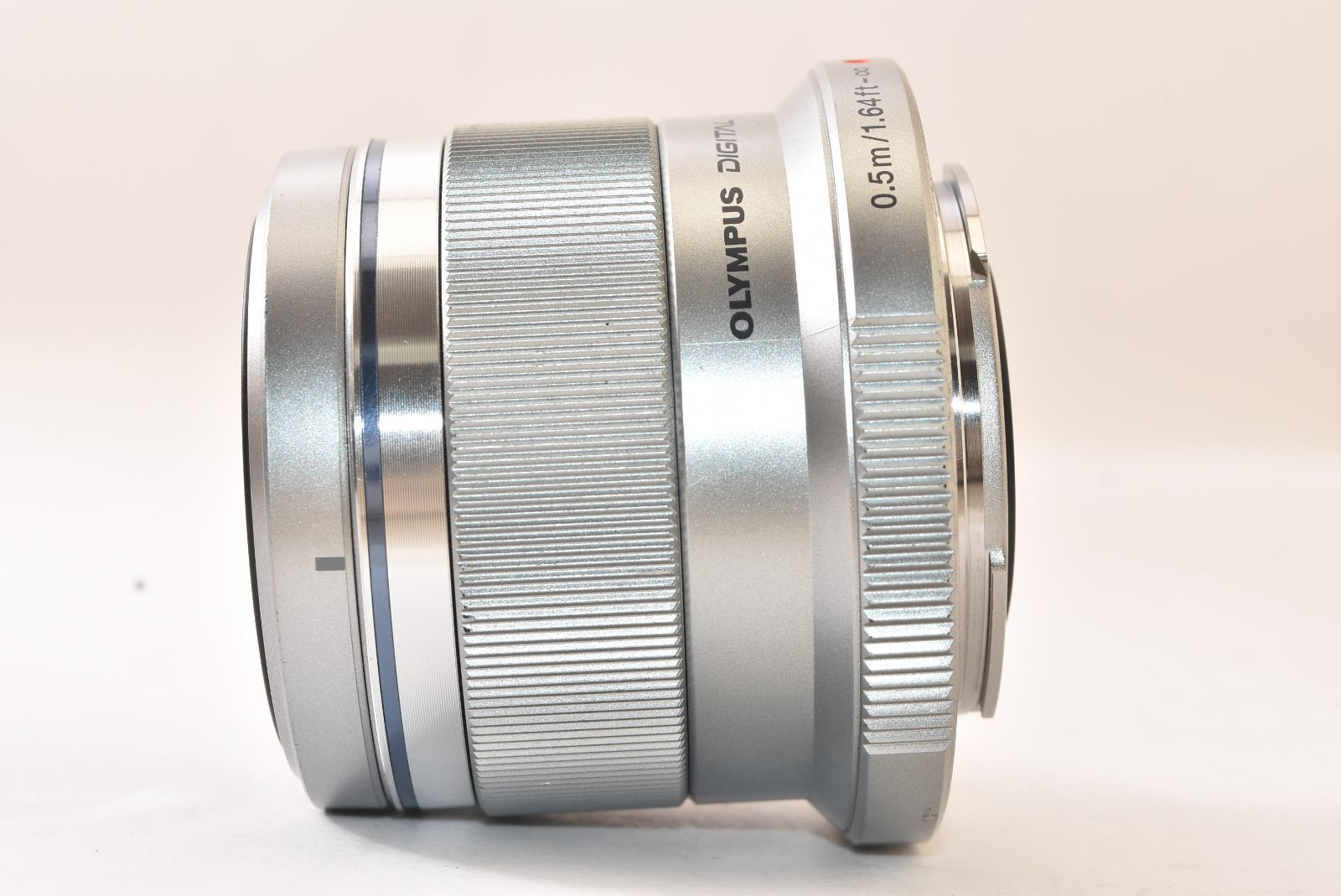 ★極上美品★オリンパス M.ZUIKO DIGITAL #696 シルバー ☆美品☆ OLYMPUS オリンパス M.ZUIKO DIGITAL 45mm F1.8 MSC シルバー