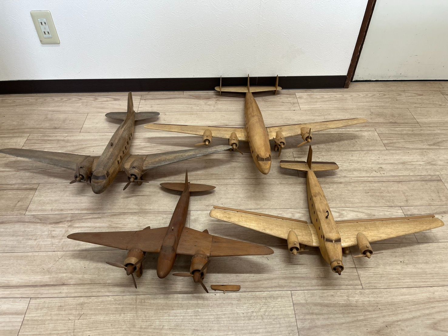 ● ジャンク 木製 模型 飛行機 インテリア 4機 詳細不明 まとめ ●