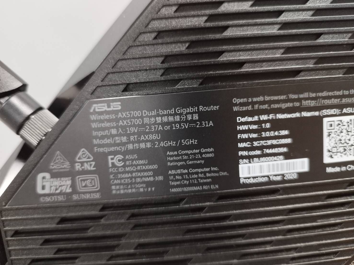 美品 ASUS RT-AX86U Wi-Fi6 ルーター ガンダムコラボ - メルカリ
