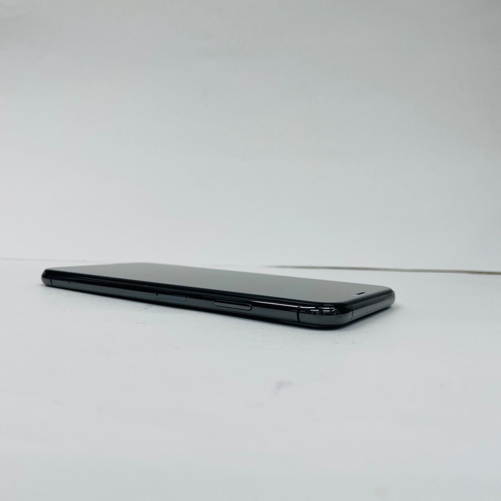 iPhone XS Max 256GB 海外版SIMフリー シャッター音なし可能 電池100% 07116