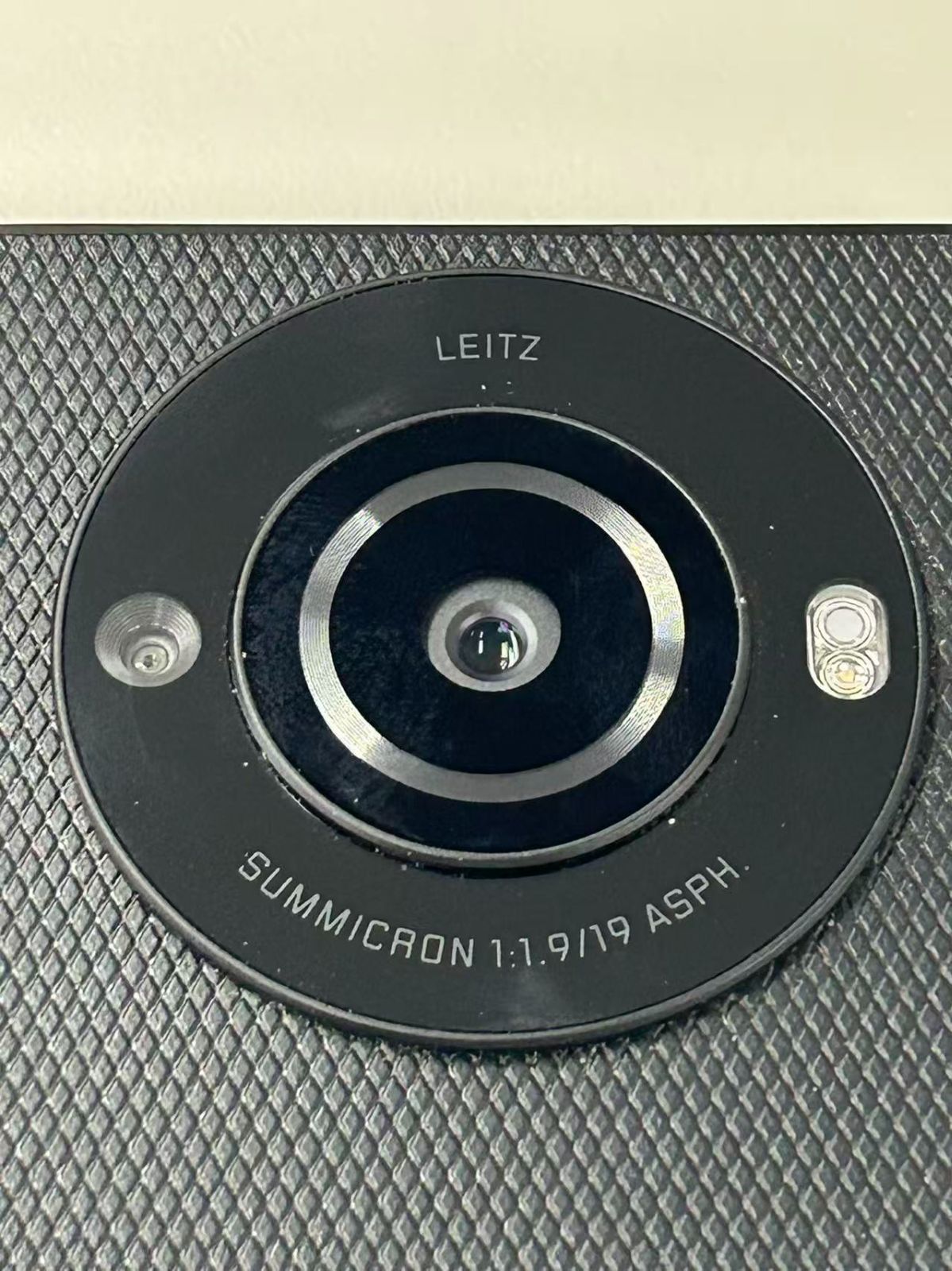ジャンク】Leitz phone 3 動作未確認 - メルカリ