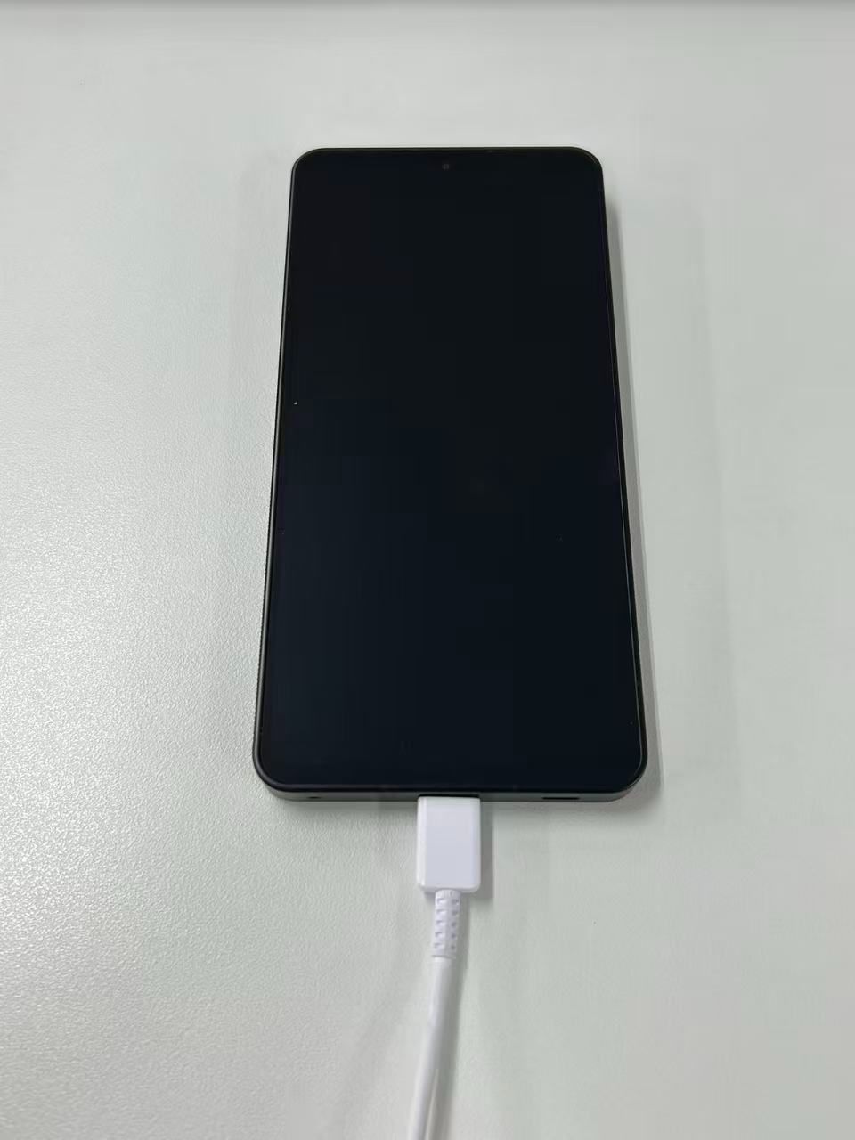 ジャンク】Leitz phone 3 動作未確認 - メルカリ