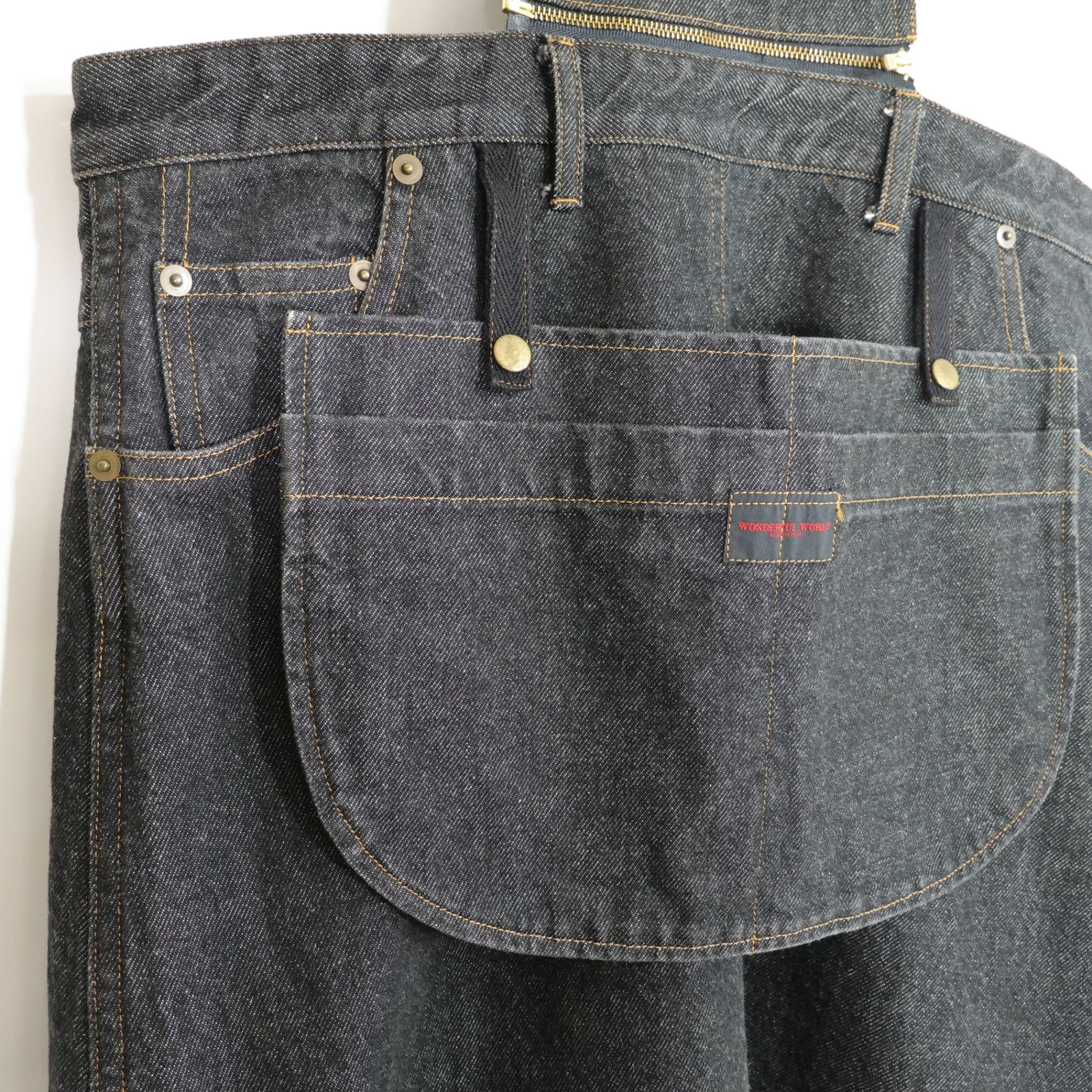 【レア美品】ワンダフルワールド カネコイサオ★サロペット風にも♪デニムスカート 黒系 無地 厚手 z21176