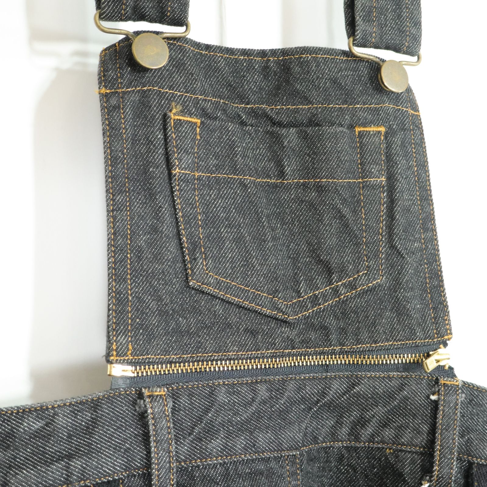 【レア美品】ワンダフルワールド カネコイサオ★サロペット風にも♪デニムスカート 黒系 無地 厚手 z21176