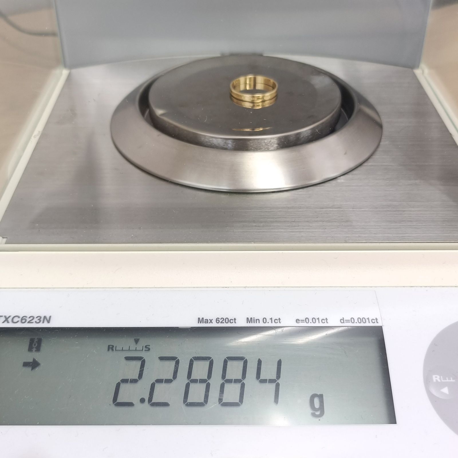 18金 K18 男女兼用 デザインリング 2.28g 16号 Z1523 - メルカリ