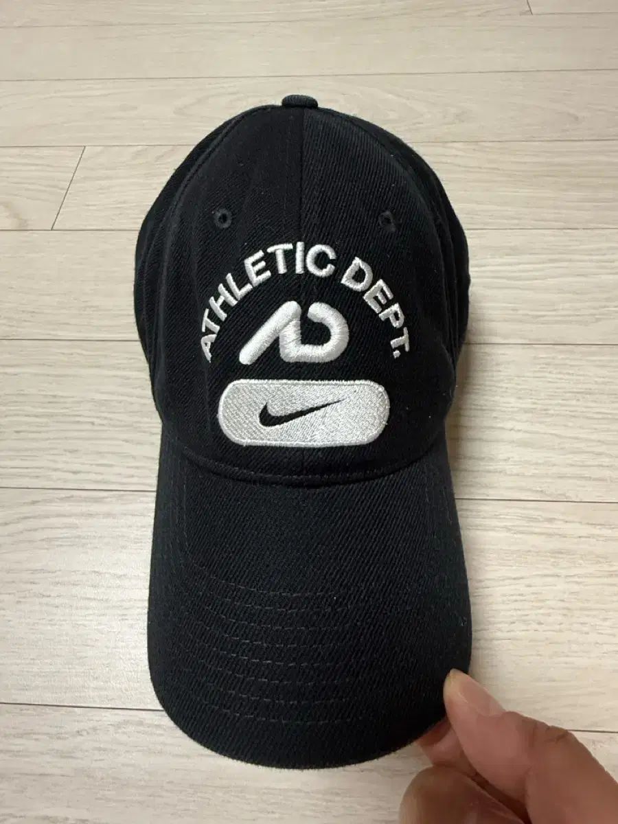 10s NIKE アスレチック レガシー91 ベースボールキャップ 帽子