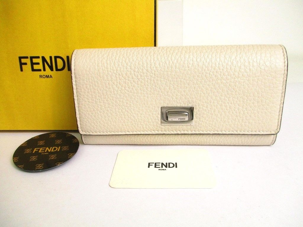 フェンディ FENDI ピーカブー カーフレザー コンチネンタル財布 2つ折り 長財布 ロングウォレット 【展示保管品】 59,400円