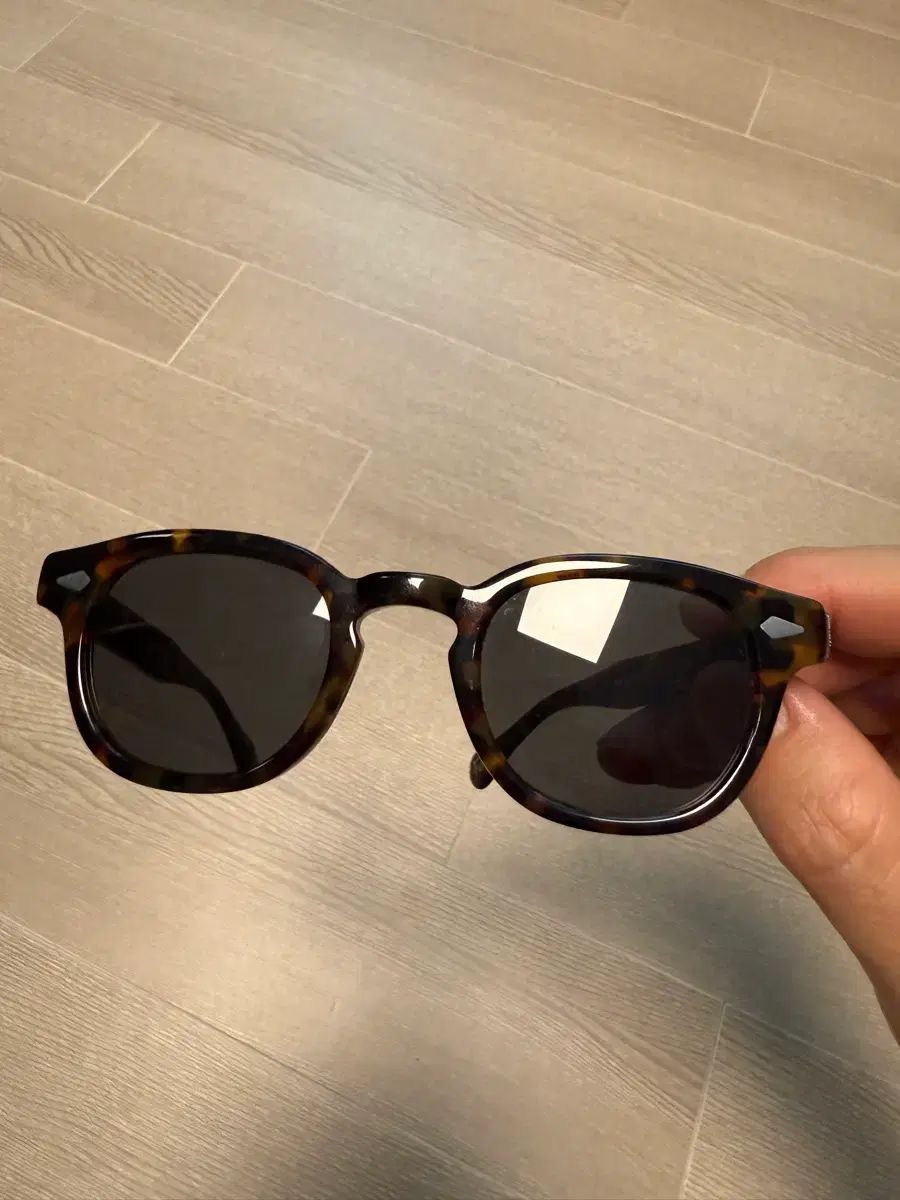 MOSCOT(モスコット) レムトッシュ TORTOISE 44サイズ