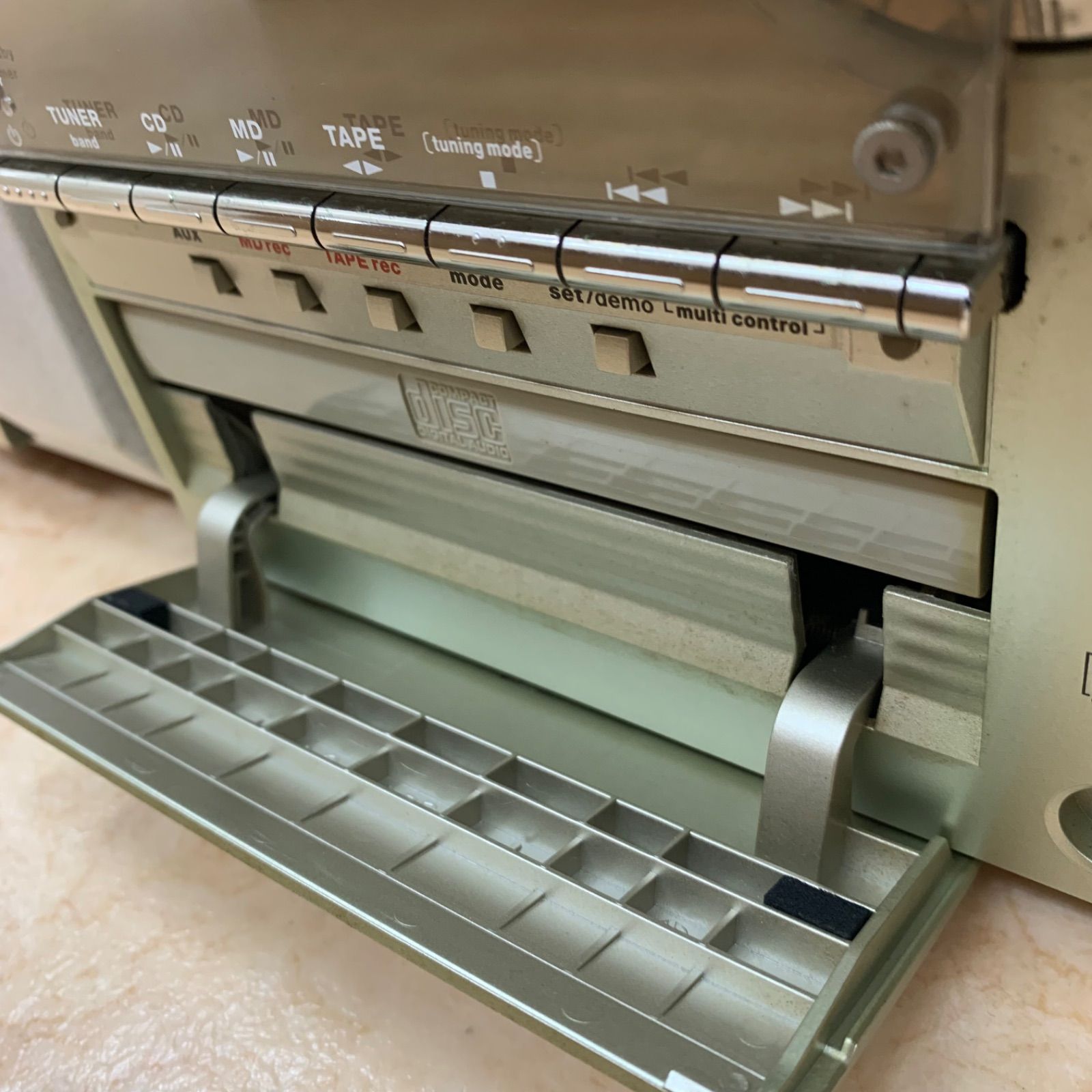 KENWOOD RXD-SL3MD コンポ CD/MD/カセット スピーカー付き　CS31