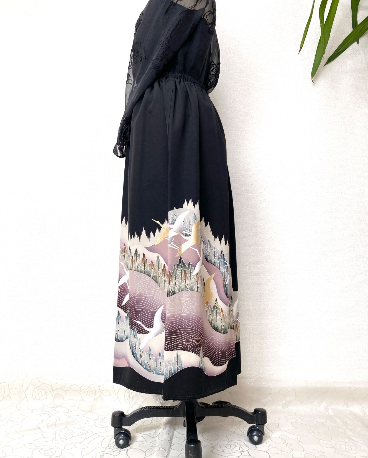 大人可愛いセレブ着物スカートフリーサイズ黒留袖着物リメイクウエストゴムロングスカート送料込みハンドメイドNO.5625
