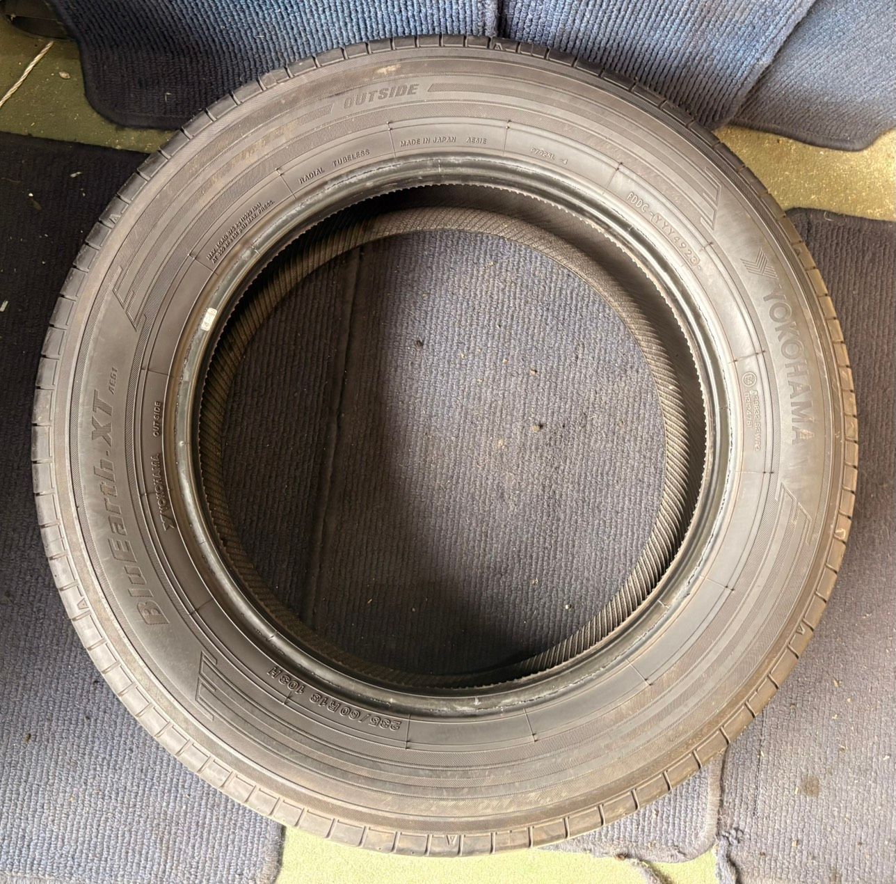 ☆送料無料☆【2023年製造】【溝8.5分山】YOKOHAMA BluEarth-XT AE61 1本 235/60R18 ASP3712