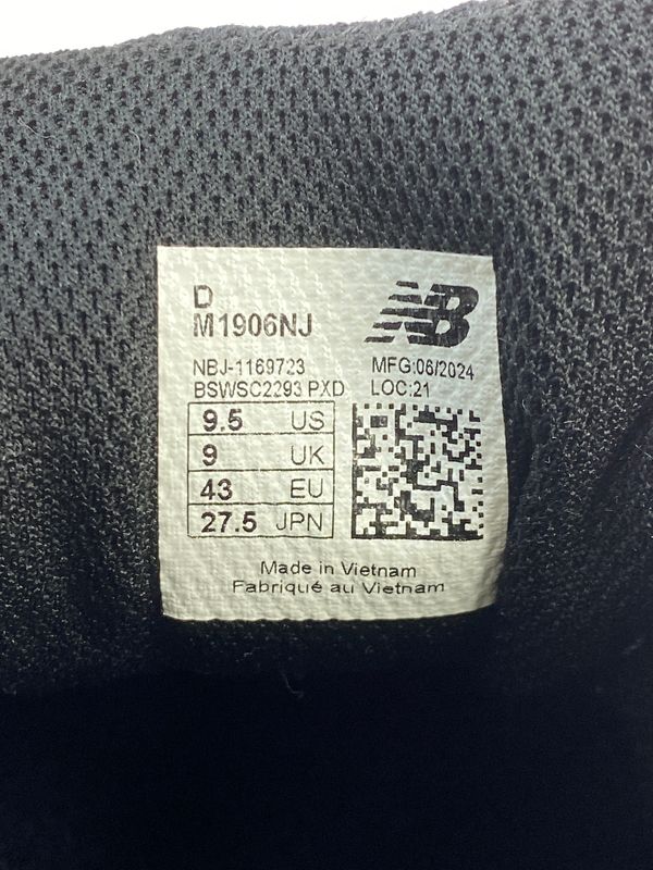 【中古品】 NEW BALANCE ニューバランス 1906U M1906NJ BLACK 靴 シューズ スニーカー SNEAKER 【162-260618-KS-04-min】