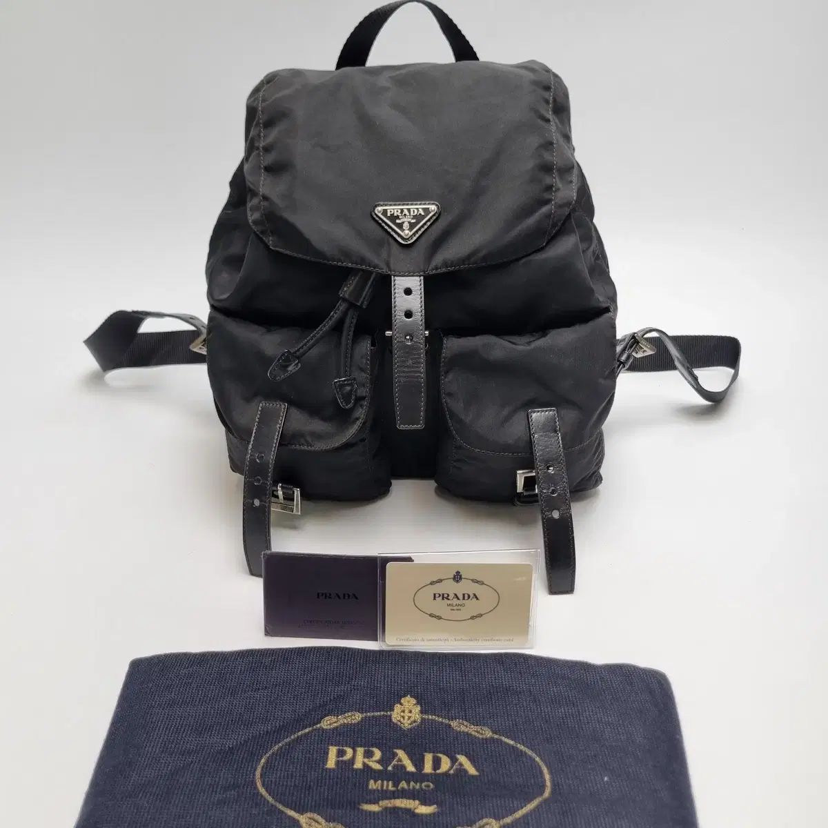 PRADA リナイロン バックパック ミディアム ユニセックス (新モデル ギャランティカード)