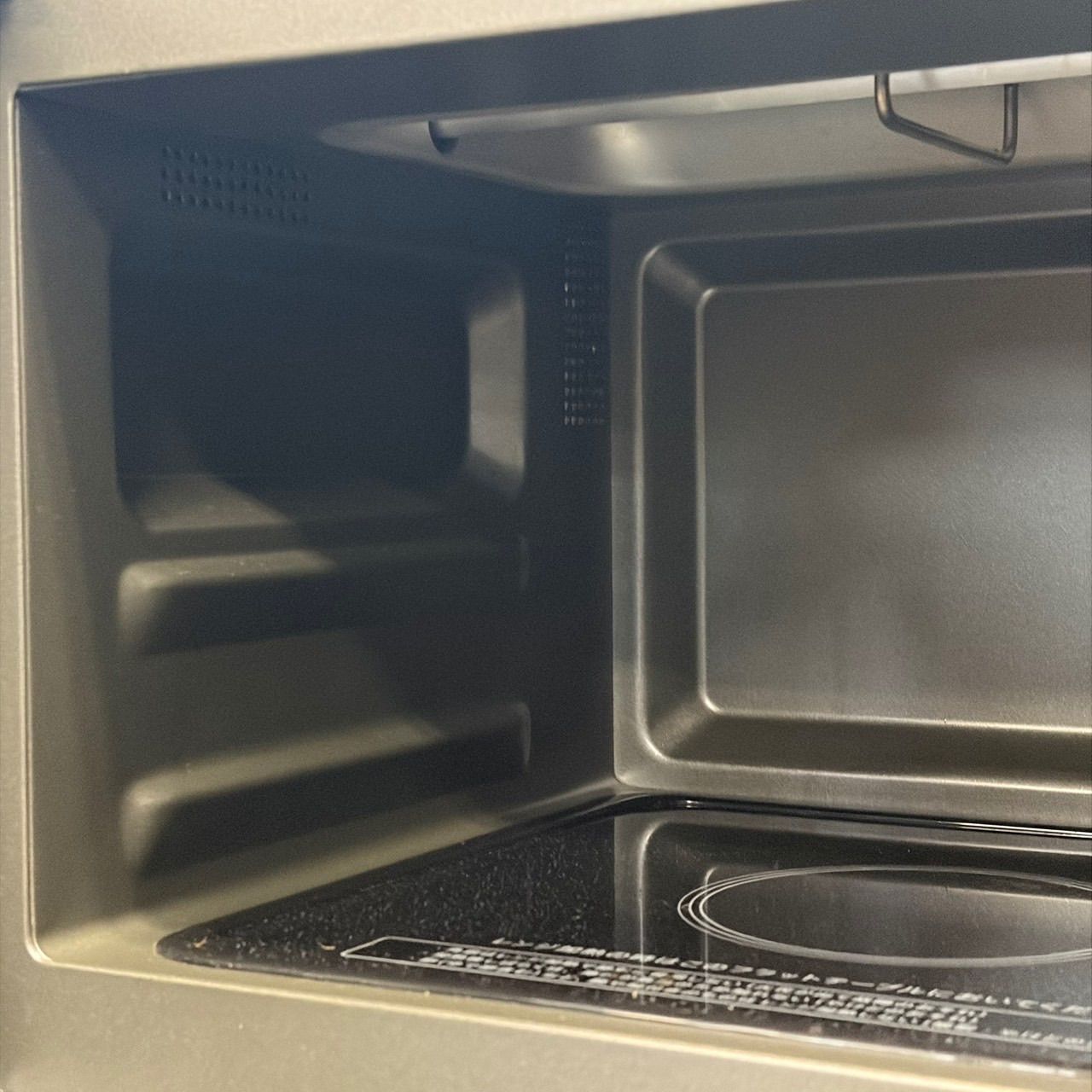 ω送料込！美品 2025年製 SHARP RE-F165-B 2025年製 オーブンレンジ 16L