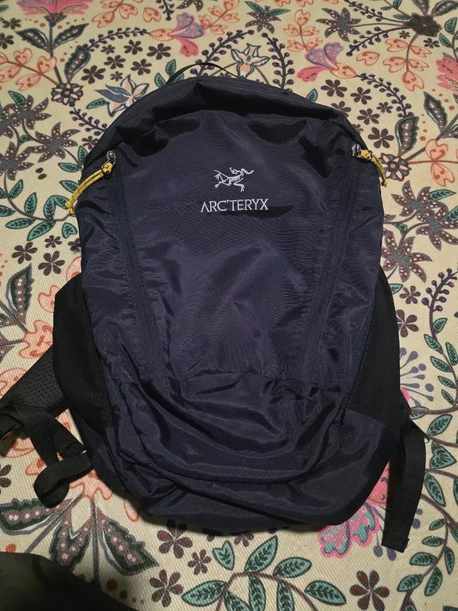 ARC'TERYX アークテリクス マンティス バックパック ネイビー