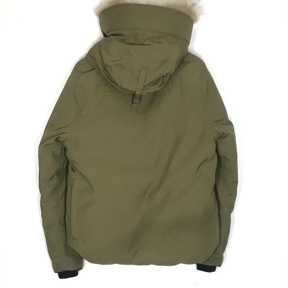 【倉吉店】 中古   | カナダグース ダウンジャケット RUSSELL PARKA ラッセルパーカ 2301JM カーキ サイズ：M 【92】 倉吉店】 中古 CANADA GOOSE | カナダグース ダウンジャケット RUSSELL