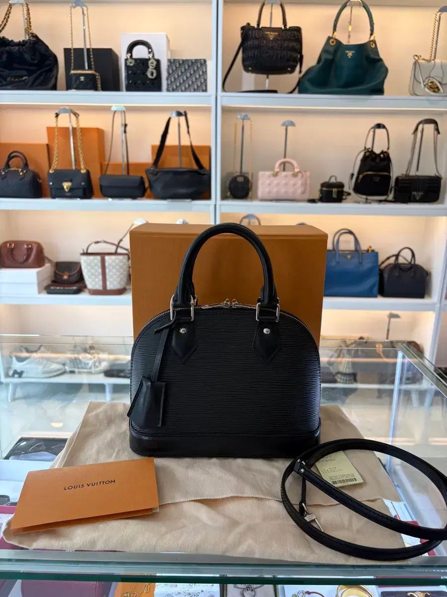 正規品 ルイヴィトン アルマ バッグ 126,814円