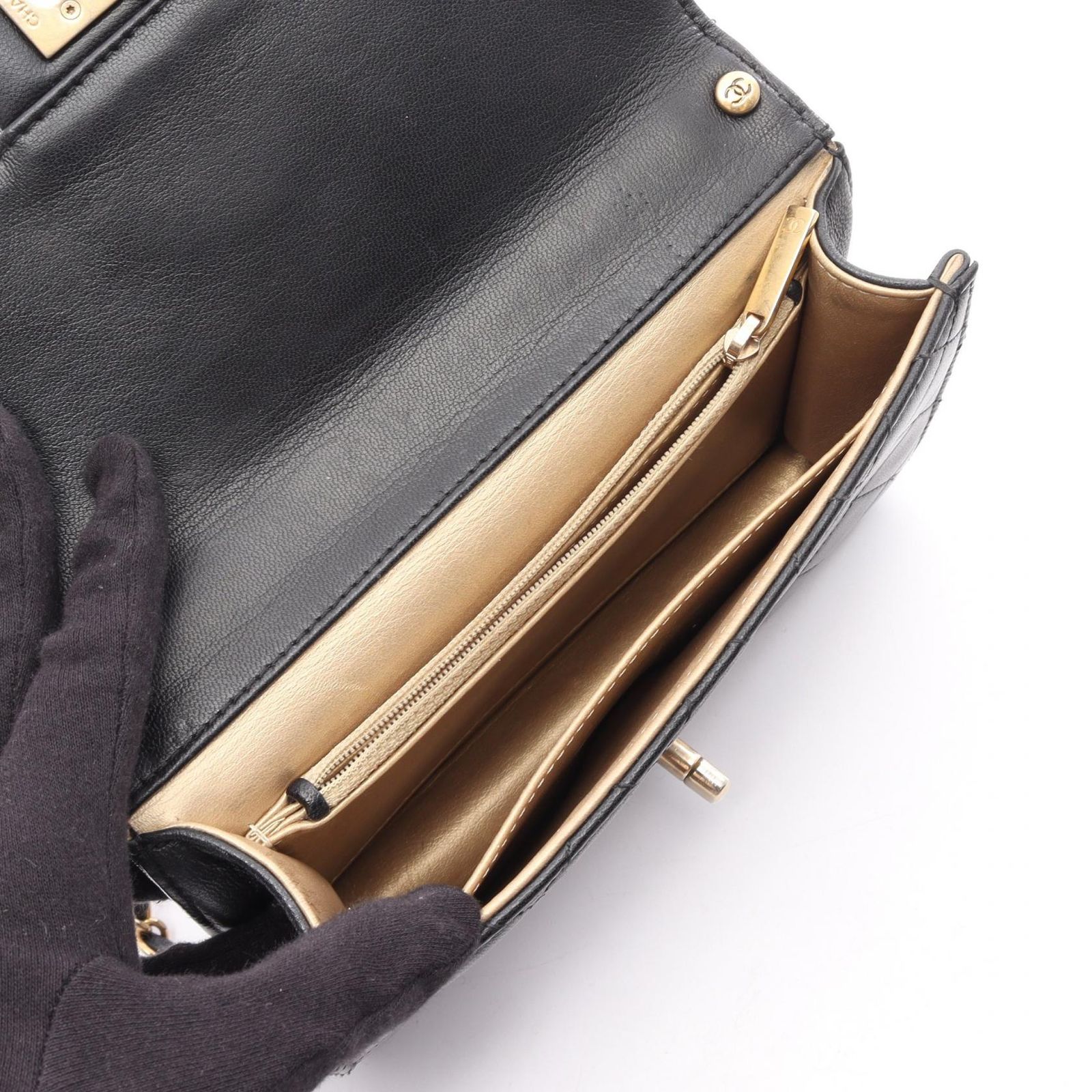 シャネル CHANEL ショルダーバッグ マトラッセ ブラック ラムスキン（羊革） マトラッセ チェーンショルダー レディース Used A