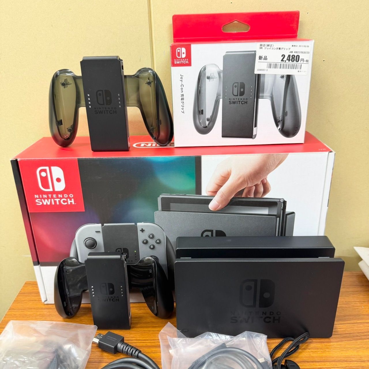 通電のみ確認OK・初期化済み】Nintendo Switch ニンテンドー スイッチ