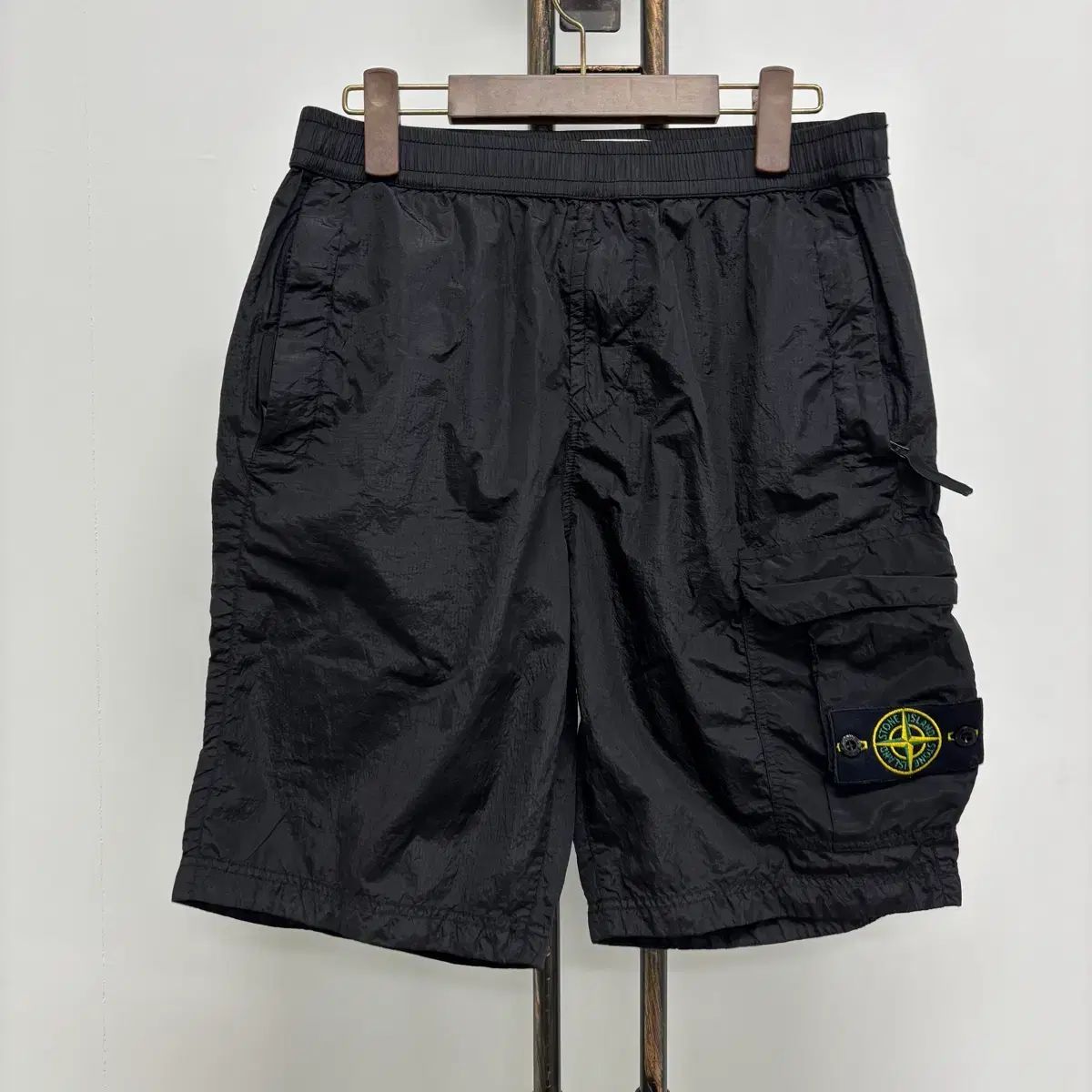 30 STONE ISLAND ストーンアイランド ワッペンパッチ ナイロン ハーフパンツ