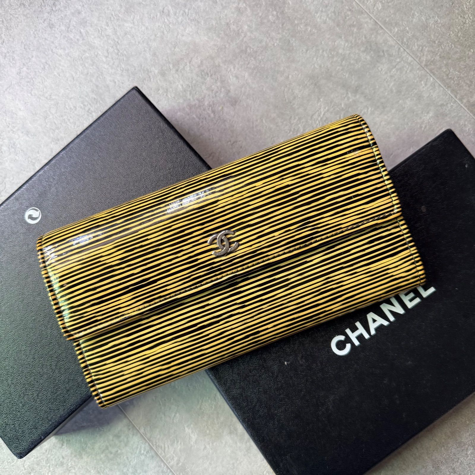 CHANEL シャネル ココマーク フラップ長財布 パテントレザー イエロー