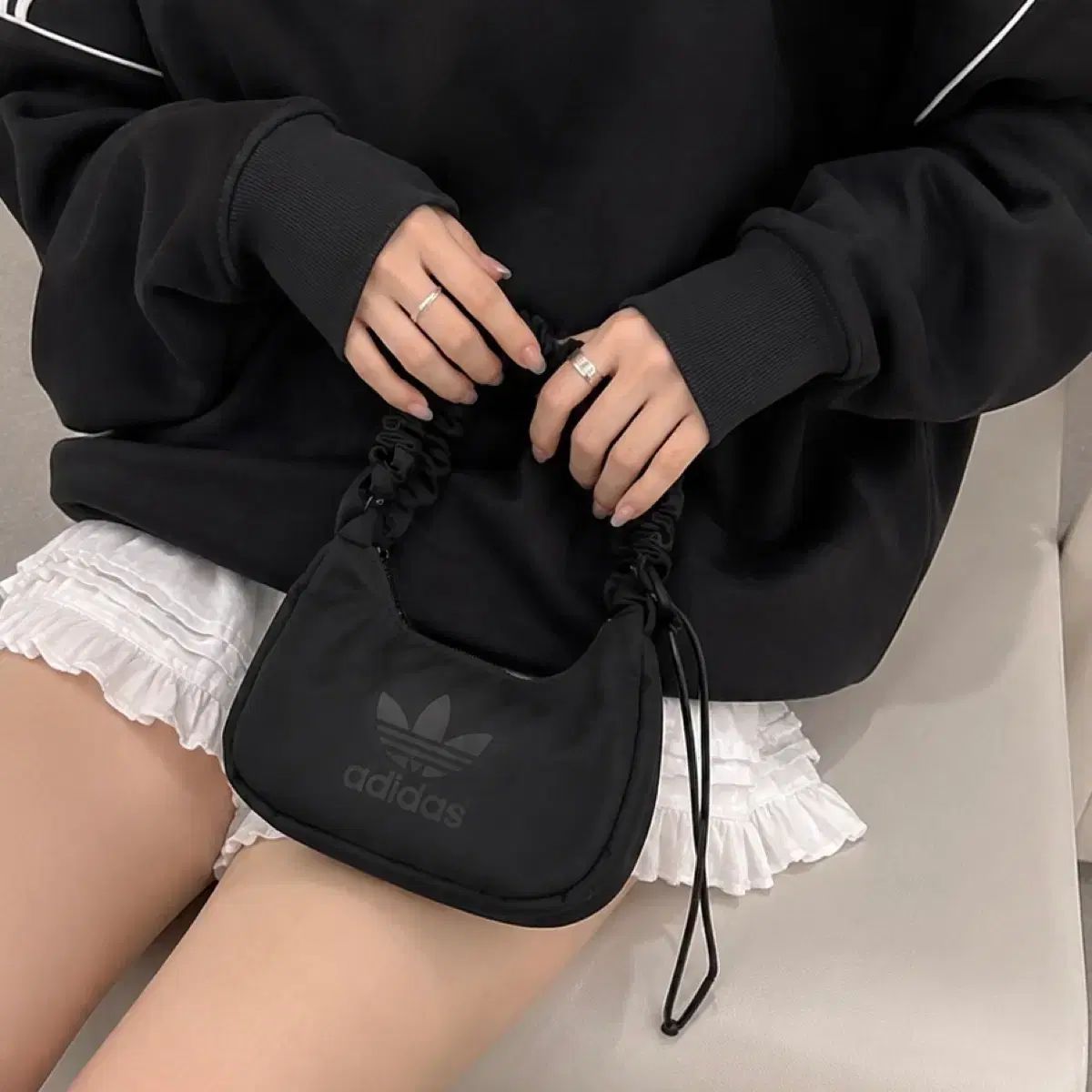 アディダス スモール HOBO BAG ブラック