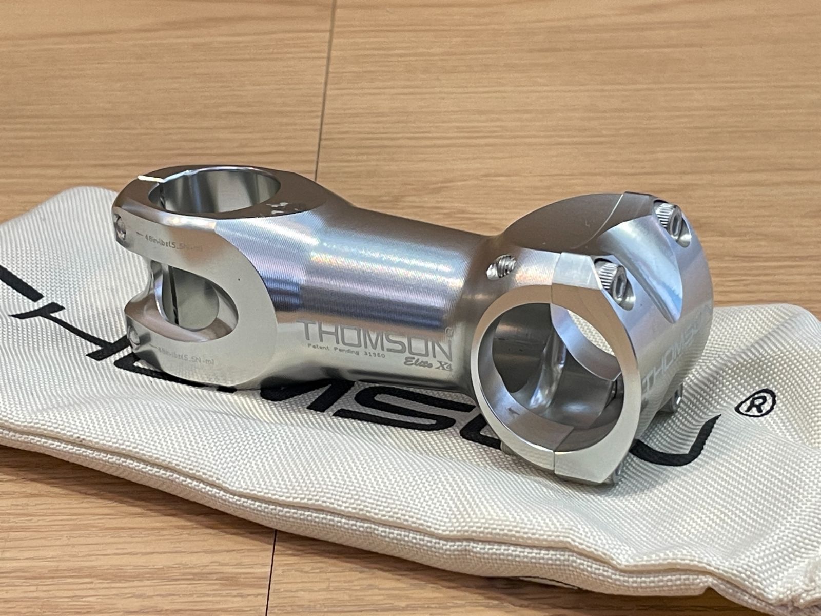 P4288 ■NEW■THOMSON トムソン ELITE X4 ステム アルミ Φ31.8 90mm 0° 161g(実測) シルバー ロードバイク 自転車 パーツ アクセサリー