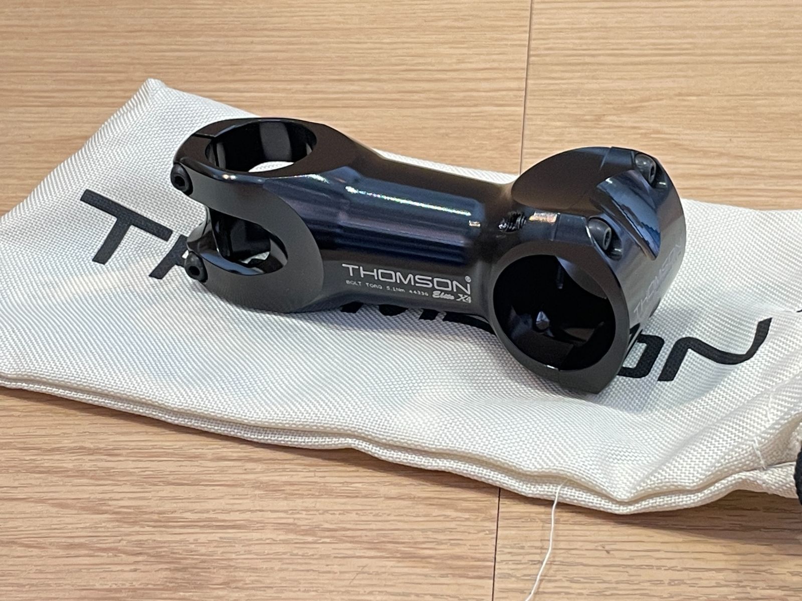 P4290 ■NEW■THOMSON トムソン ELITE X4 ステム アルミ Φ31.8 90mm 0° 158g(実測) ブラック ロードバイク 自転車 パーツ アクセサリー