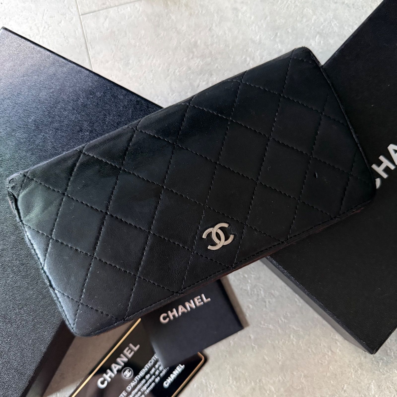 CHANEL シャネル マトラッセ タイムレスクラシック 二つ折り長財布 ココマーク ブラック 黒 ラムレザー キルティング