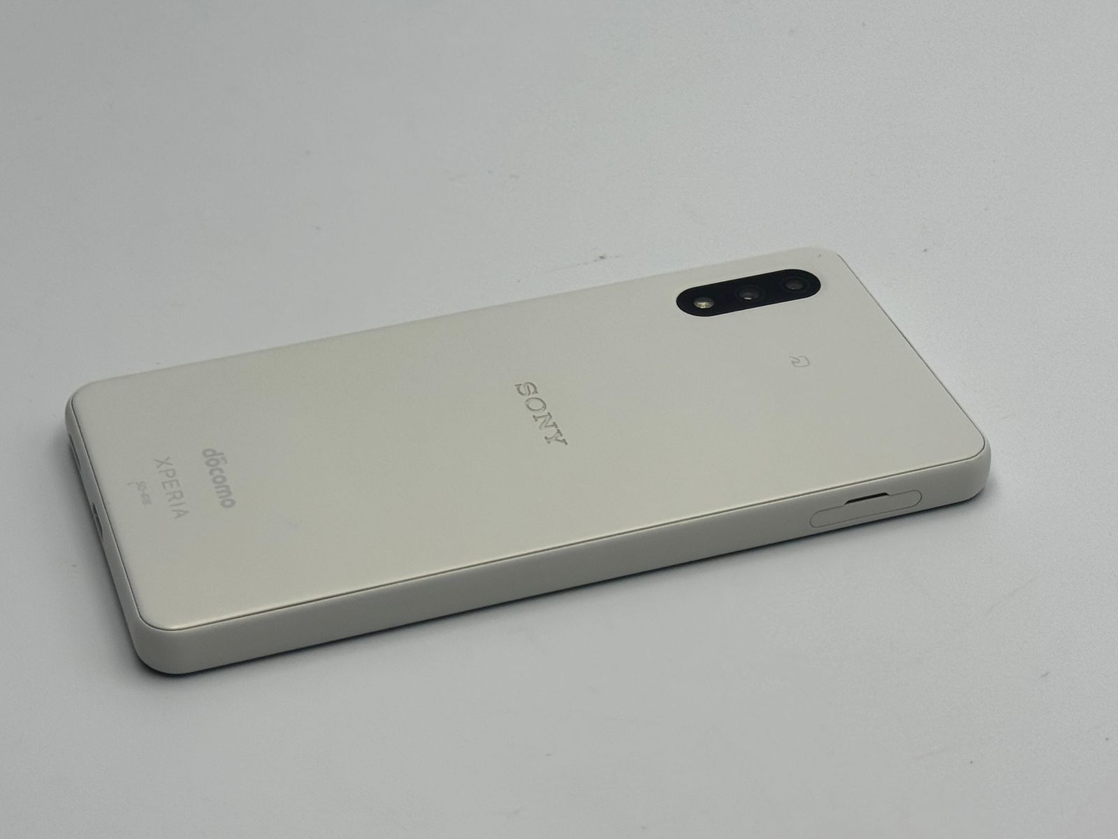 中古B】Xperia Ace II SO-41B ホワイト SIMフリー 白ロム - メルカリ