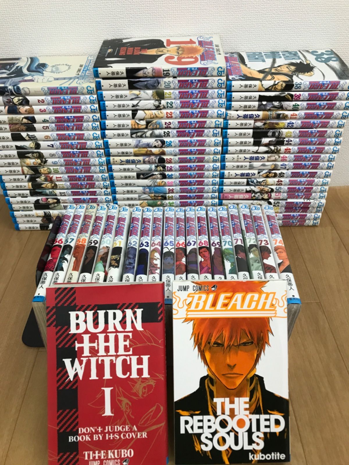 ☆②【未開封あり】BLEACH ブリーチ 1～74巻 コミック全巻＋関連本2冊