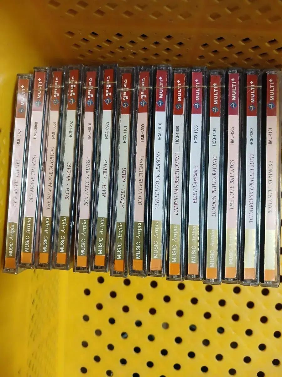 Music ミュージック アルピア Classic CD 15 種 コレクション ( 1 場外すべて未開封)